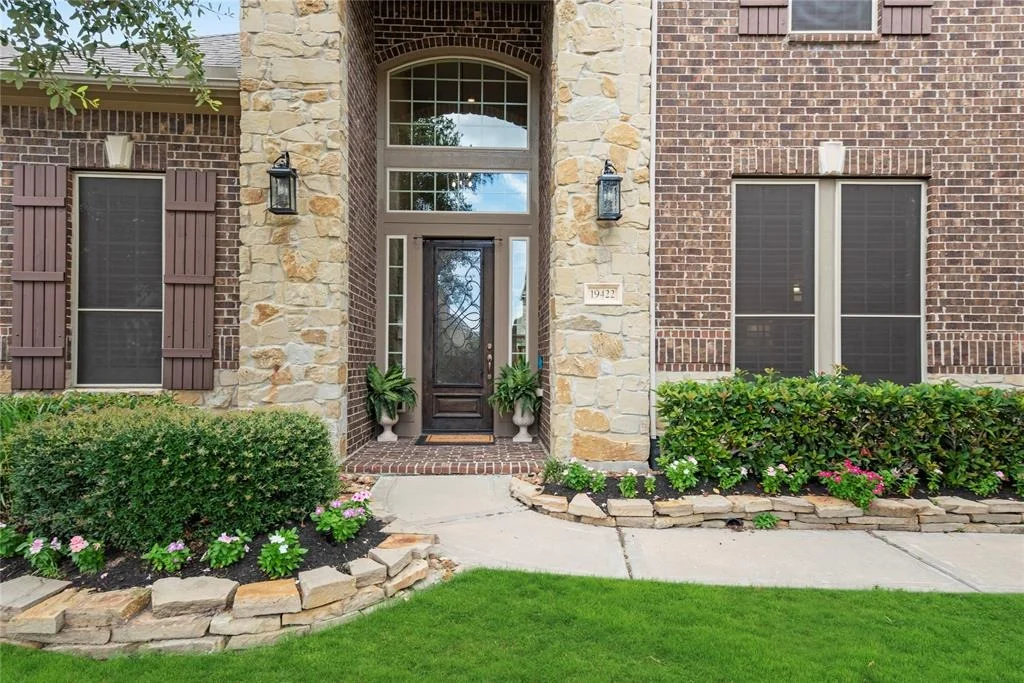 Photo of 19422 Meadow Lakes Drive