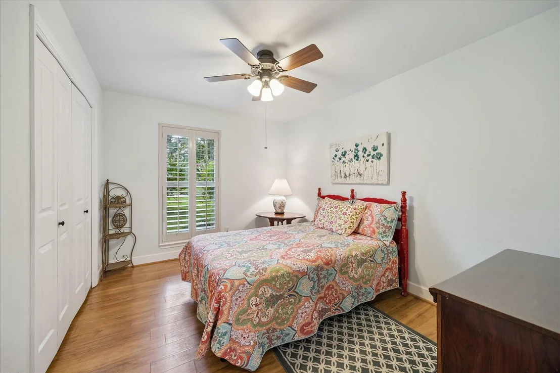Photo of 4709 Tilson Lane