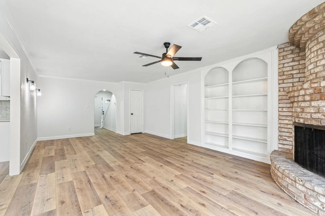 Photo of 606 Orangewood Drive
