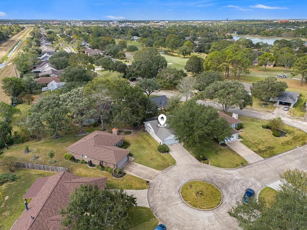 Photo of 910 Postwood Lane