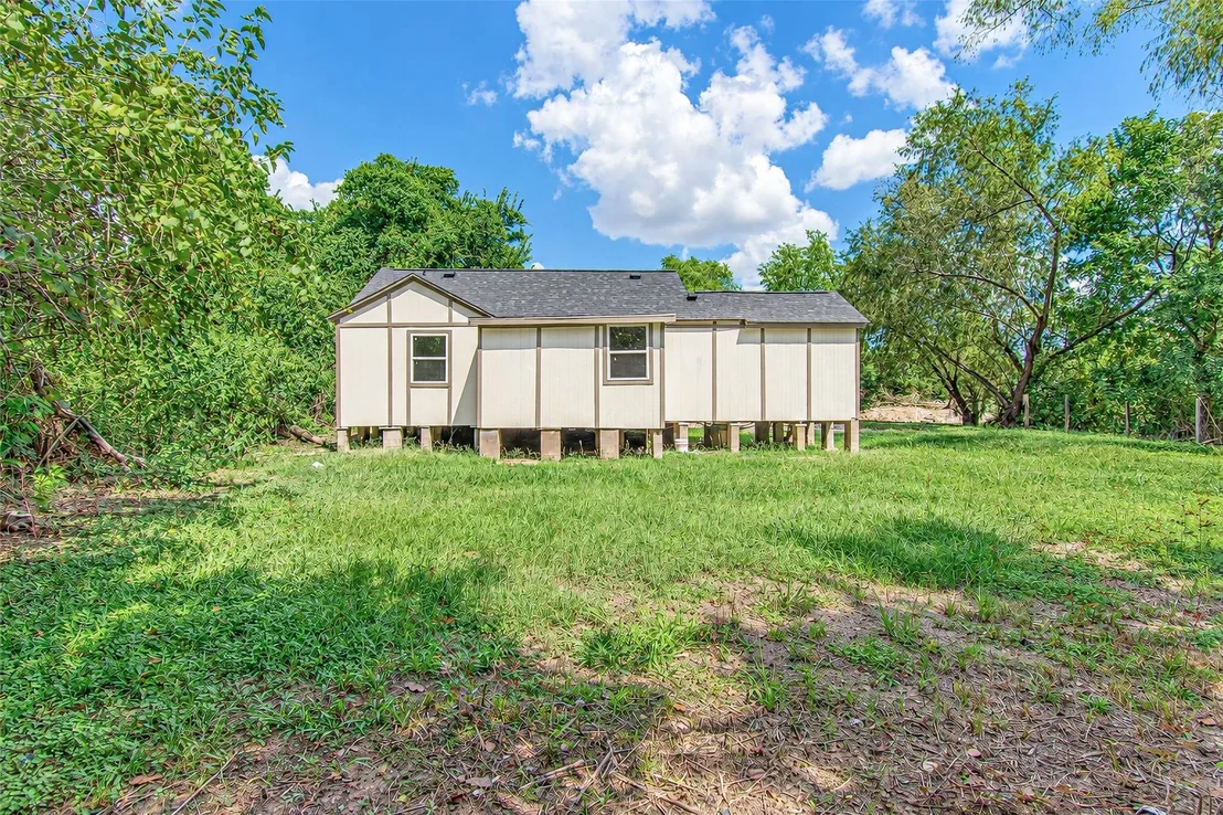 Photo of 9690 Simmons Drive