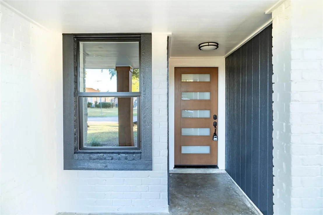 Photo of 10907 Sharpview Drive