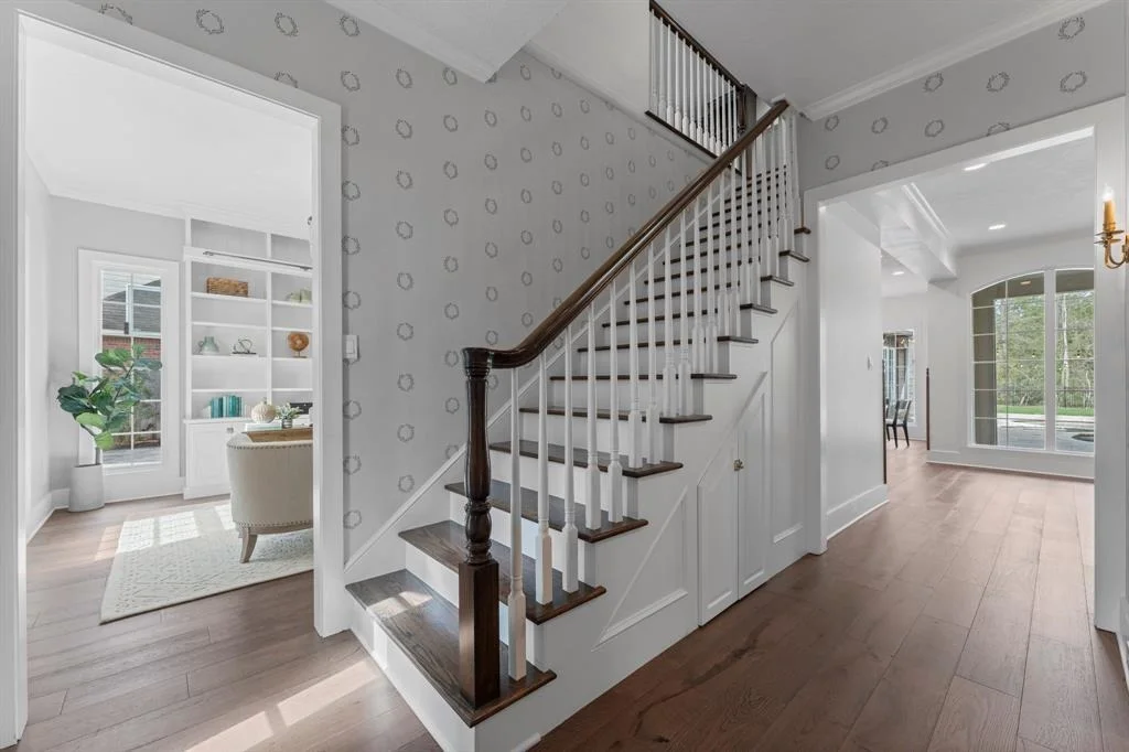 Photo of 184 W Shadowpoint Circle