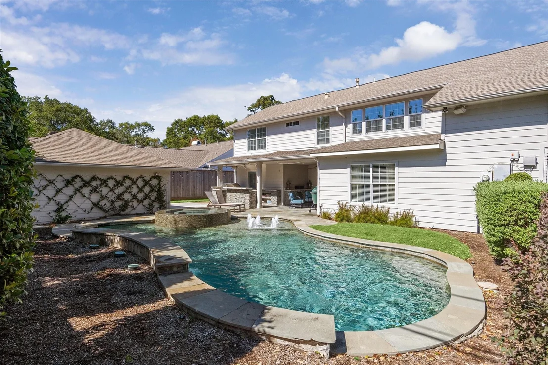 Photo of 6151 Doliver Drive