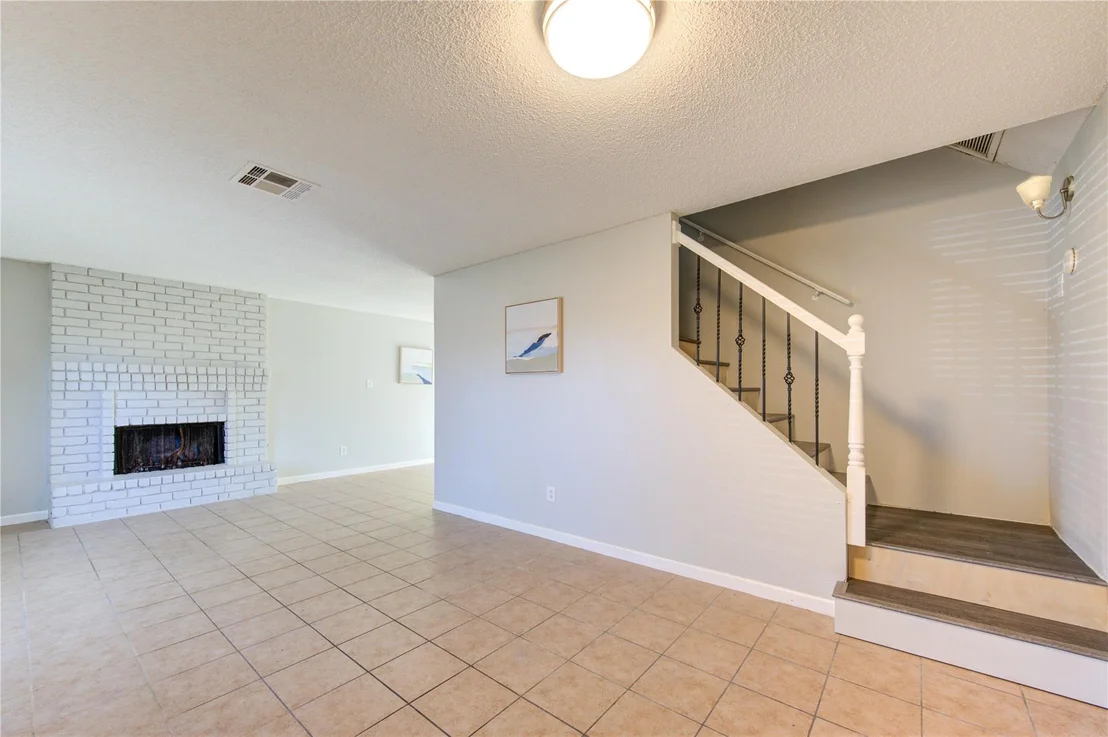 Photo of 6910 Navidad Road