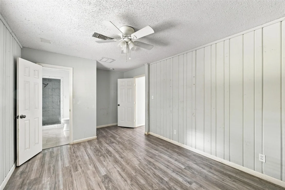 Photo of 761 N Forest Cove Loop