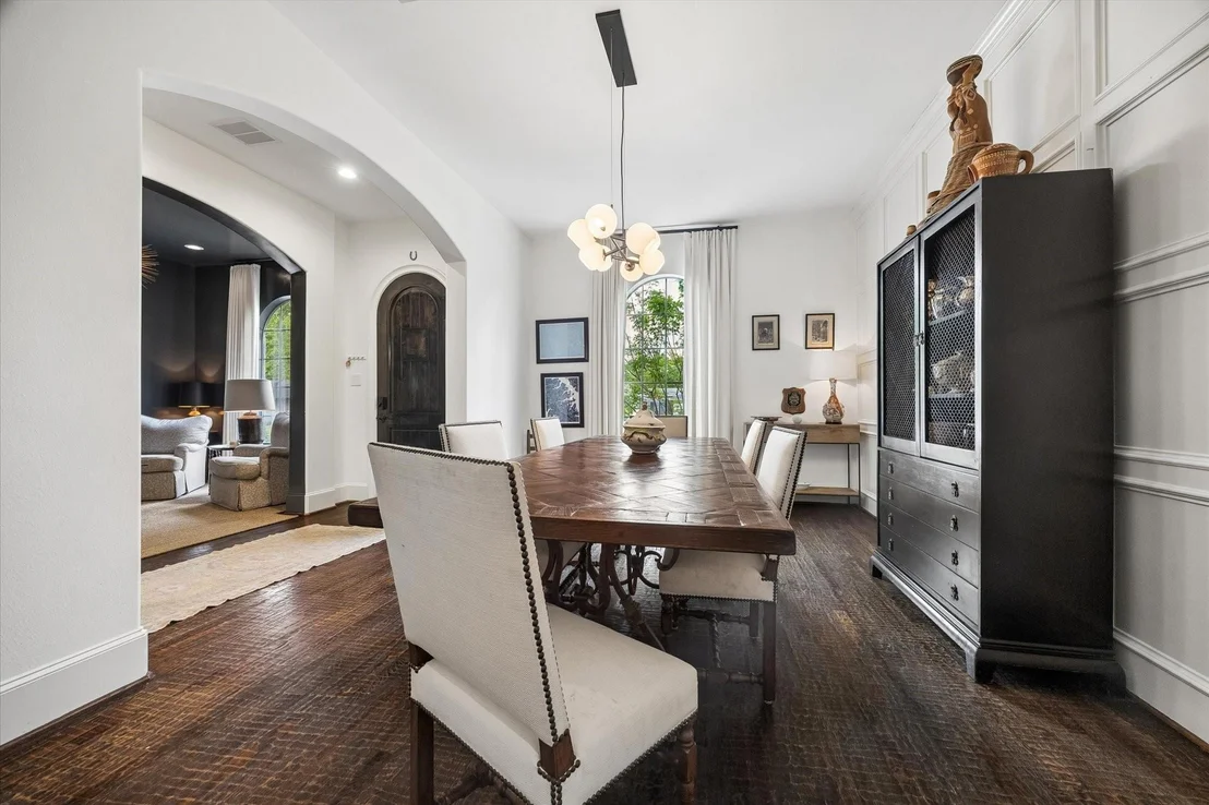 Photo of 6151 Chevy Chase Drive