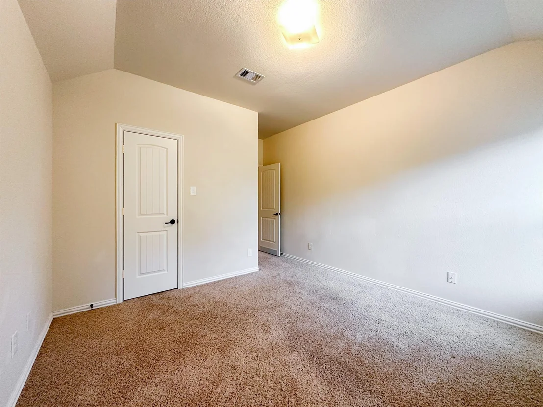 Photo of 110 S Sawbridge Circle