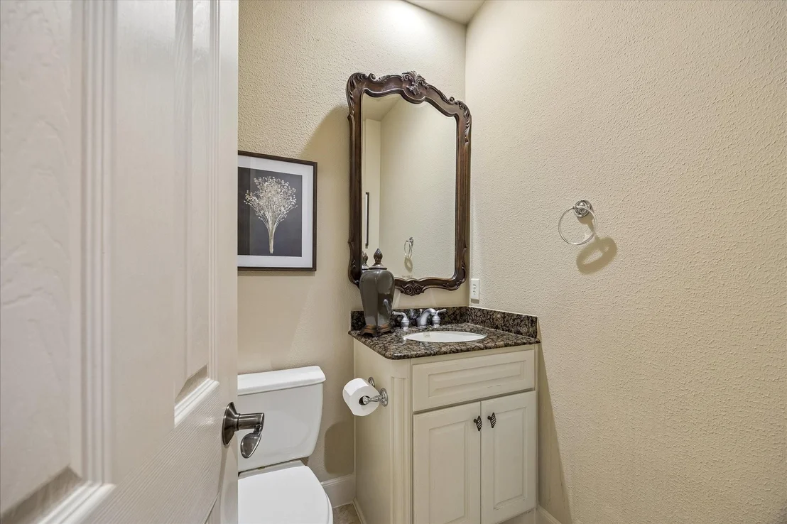 Photo of 3327 Louvre Lane