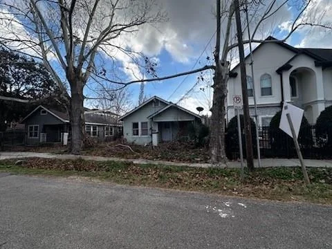 Photo of 6007 Clyde Street