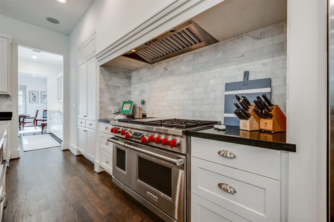 Photo of 2815 Albans Road