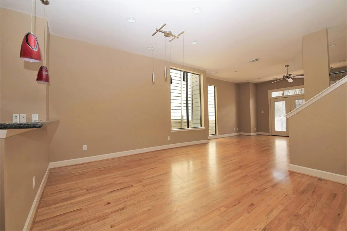 Photo of 723 Reinerman