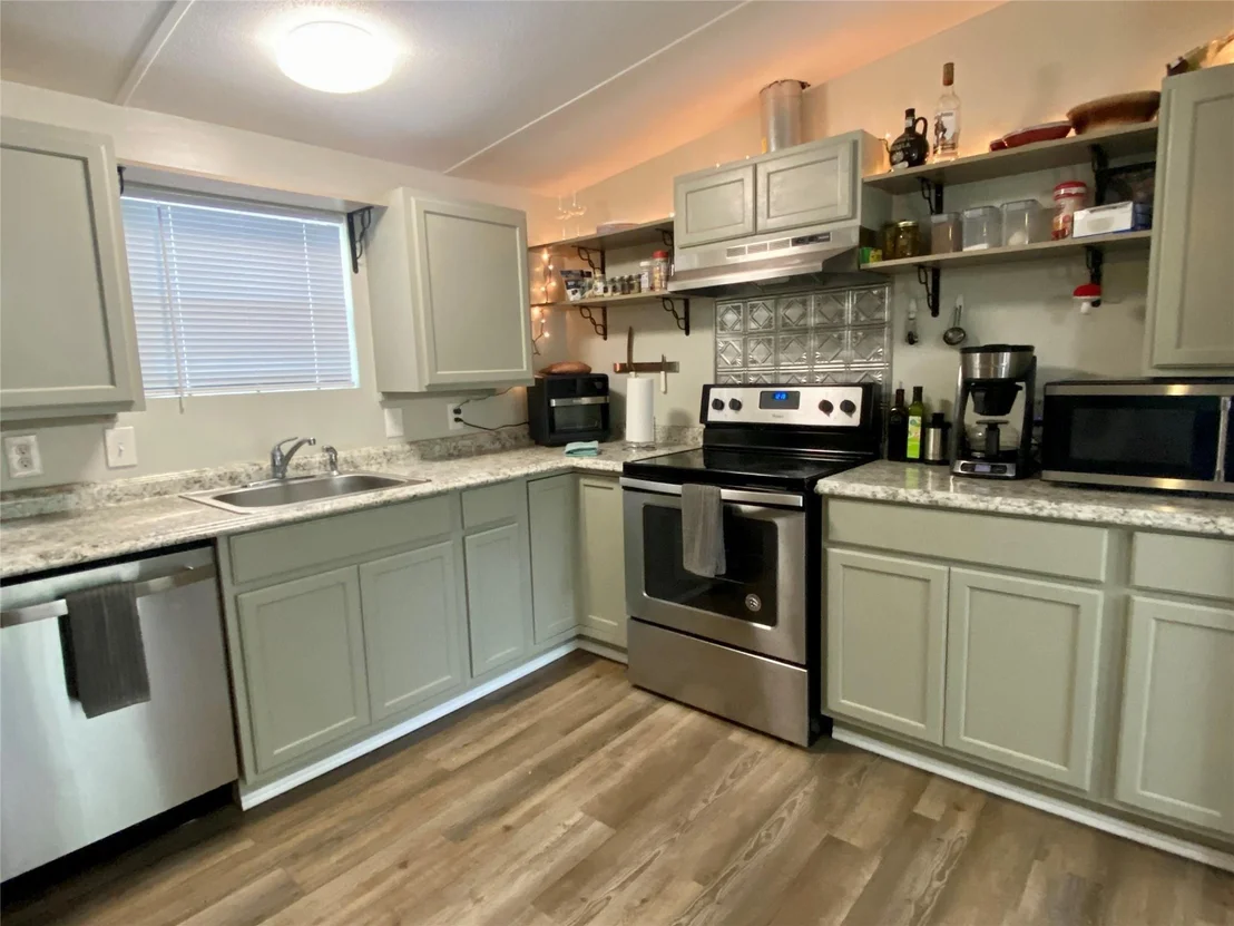 Photo of 1216 Cardinal Lane