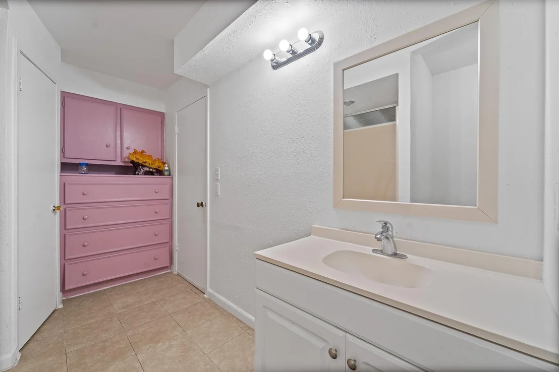 Photo of 401 Lee Avenue