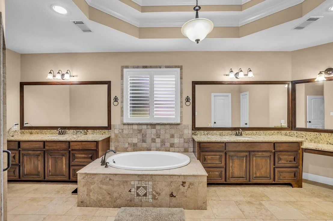 Photo of 16634 Savannah Drive