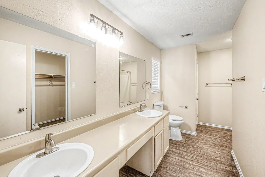 Photo of 6375 Crossway Drive