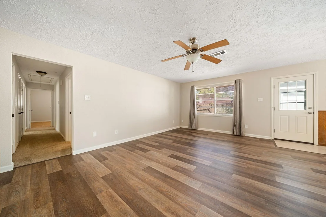 Photo of 119 Ravenhead Drive