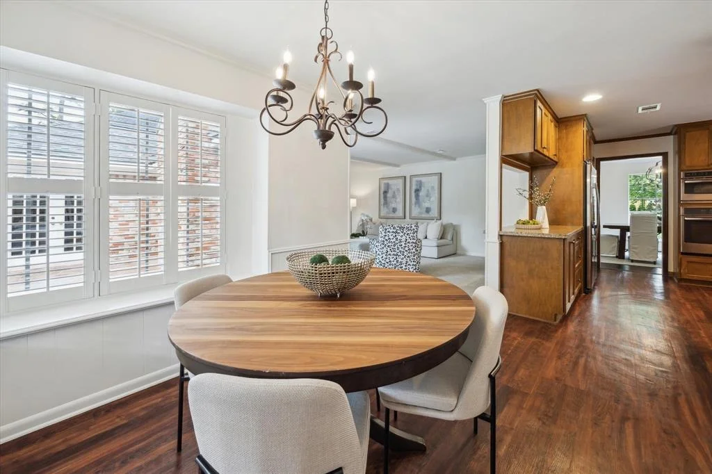 Photo of 807 Thornbranch Drive
