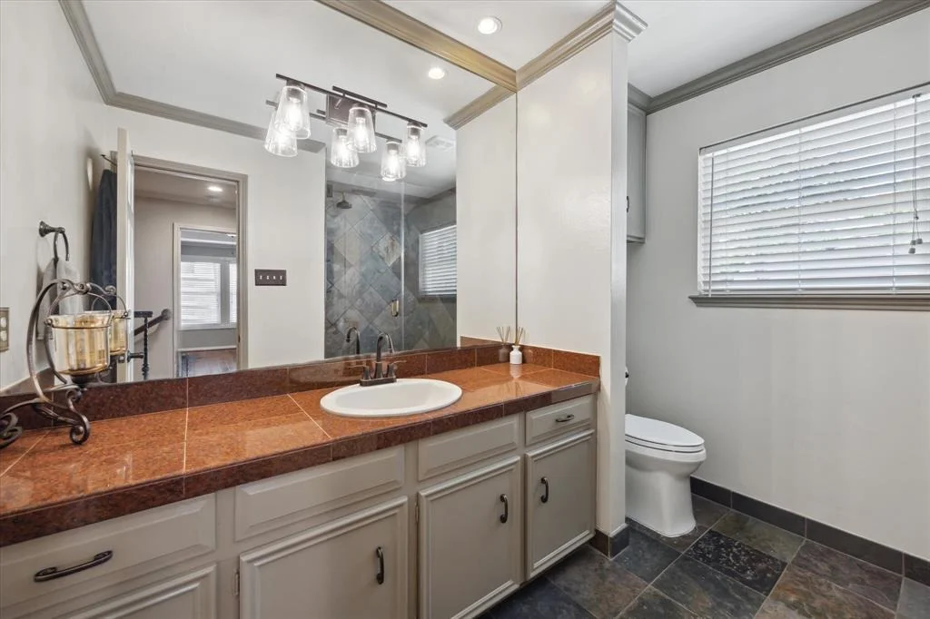 Photo of 14843 Oak Bend Drive