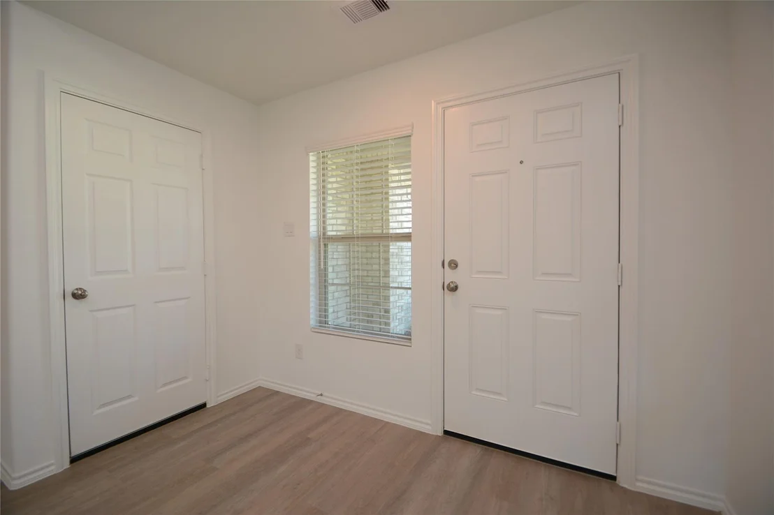 Photo of 1319 Winding Willow Drive