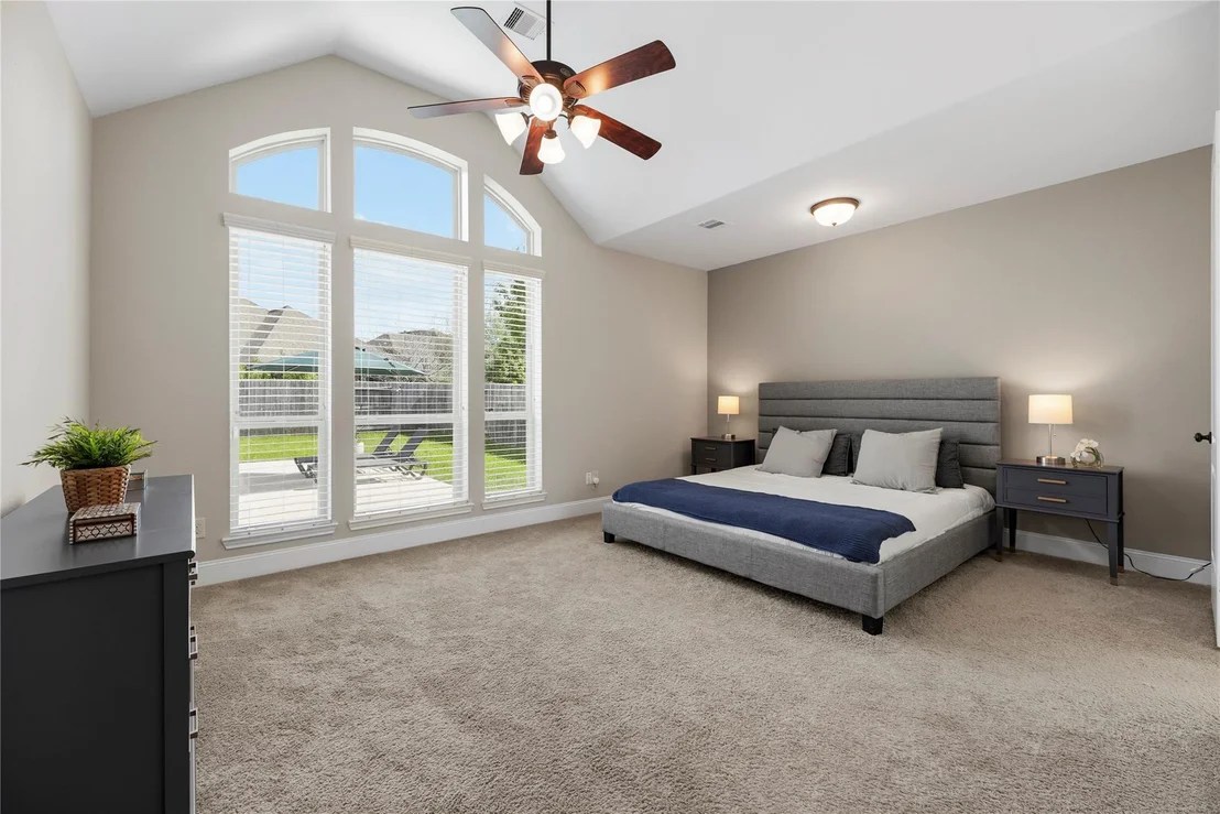Photo of 18702 Town Bluff Drive
