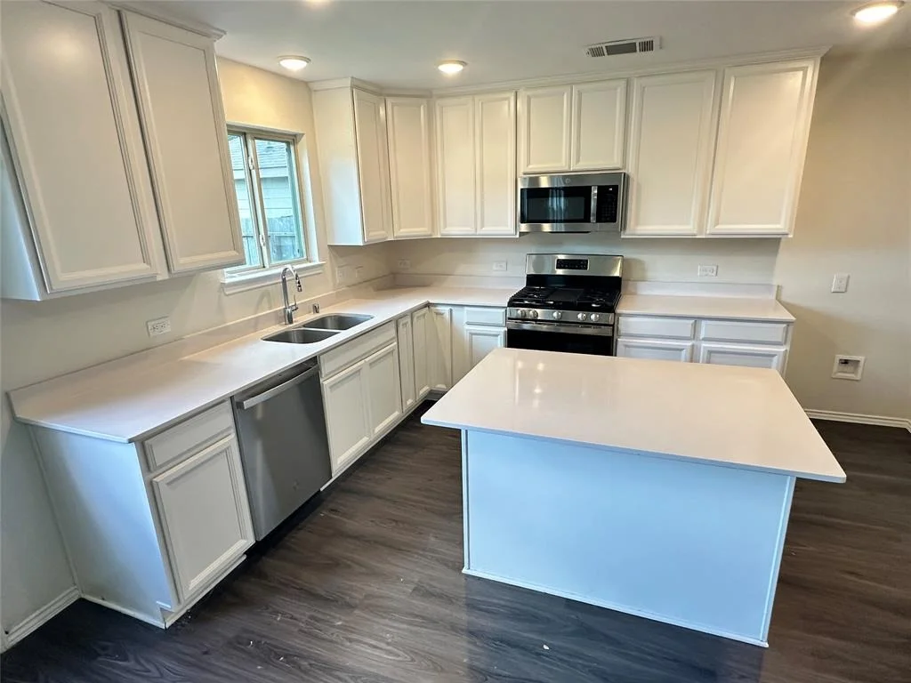 Photo of 4203 Hidden Timbers Lane