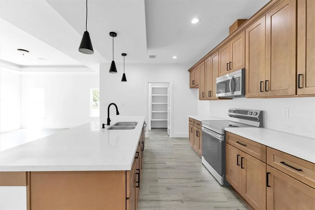 Photo of 1005 Lake View Drive