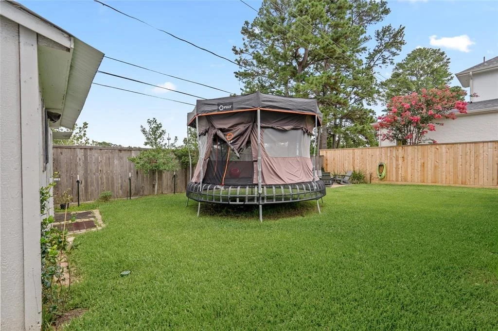 Photo of 854 W Forest Drive