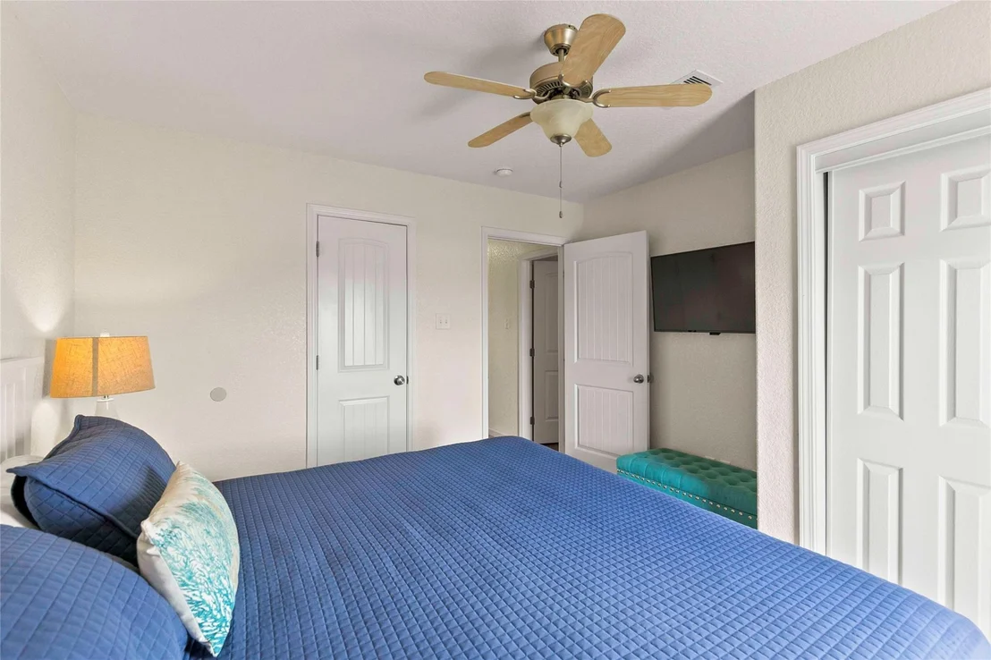 Photo of 757 Bluewater Highway