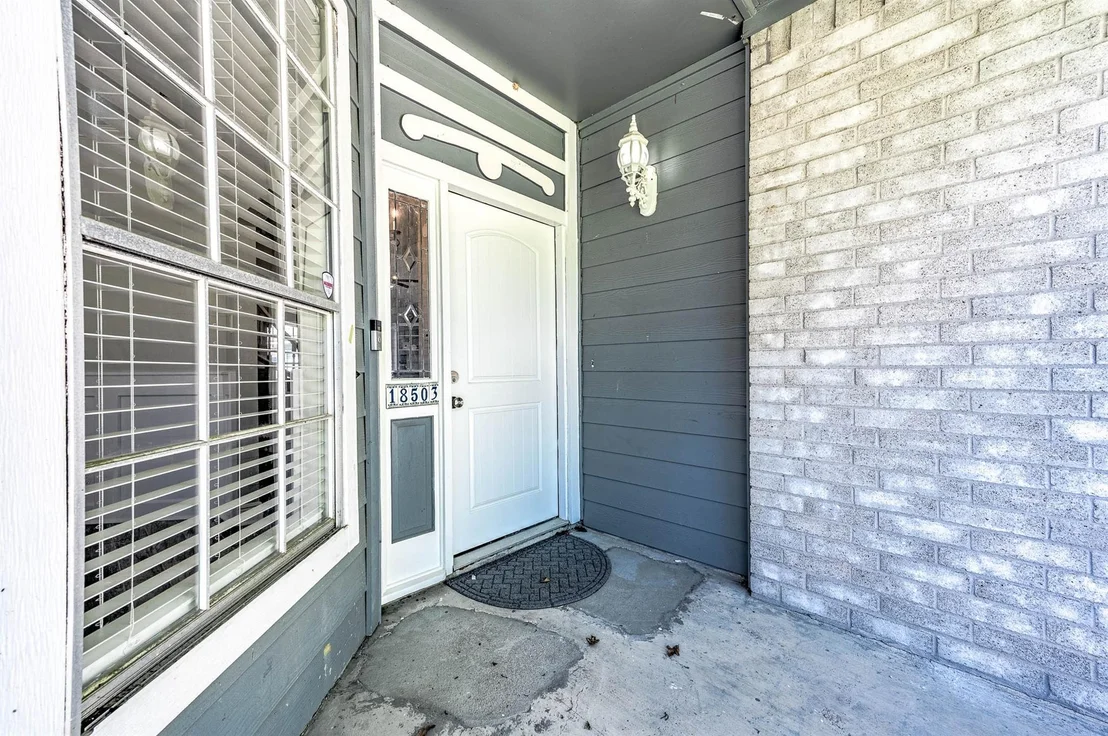 Photo of 18503 Pheasant Field Drive