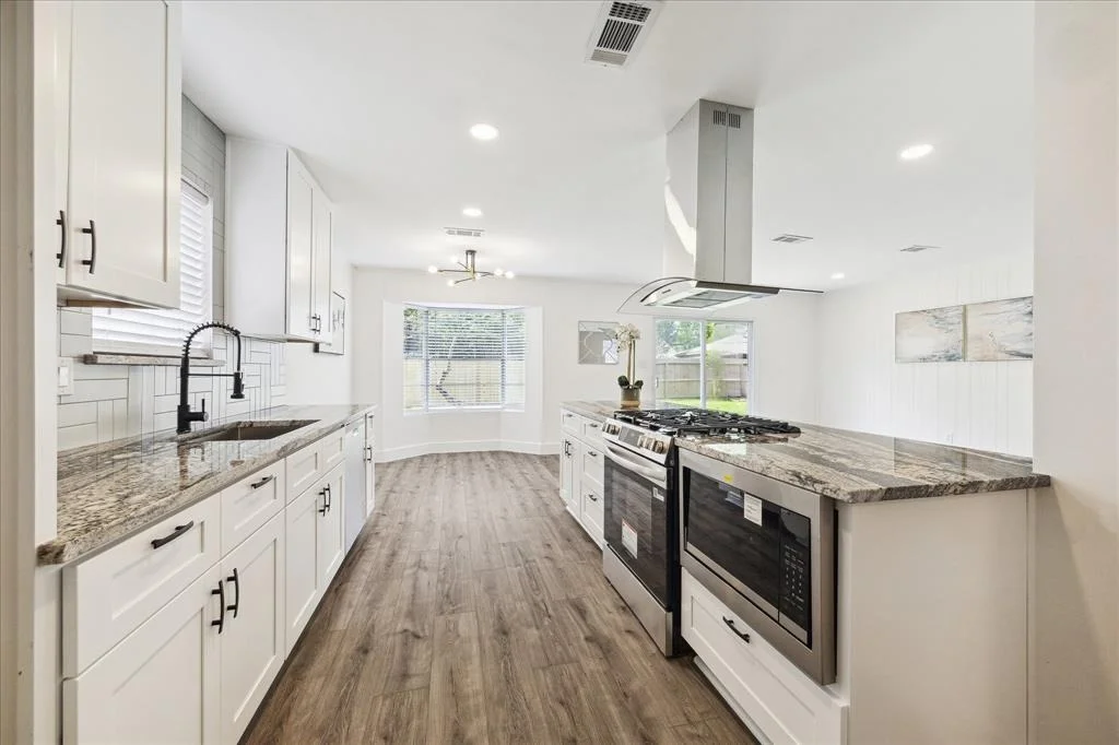 Photo of 12414 Whittington Drive