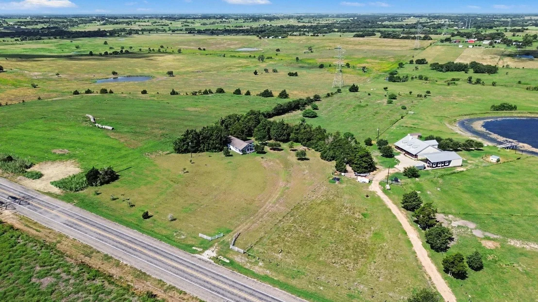 Photo of 7740 N Us Highway 77