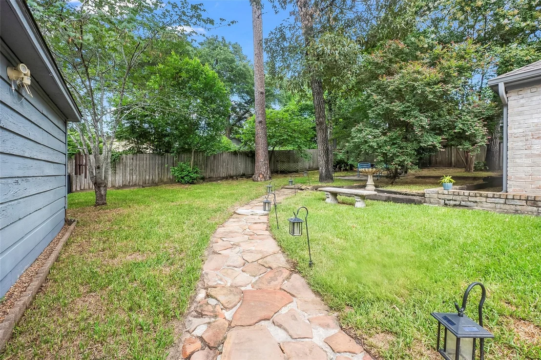 Photo of 112 Broken Bough Lane