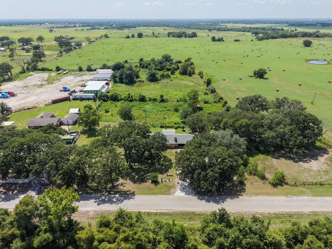 Photo of 25739 Old Howth Road