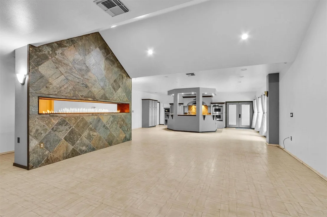 Photo of 17884 Nonesuch Road