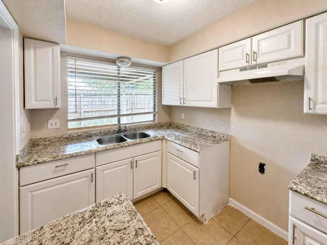 Photo of 8710 Parkway Forest Drive