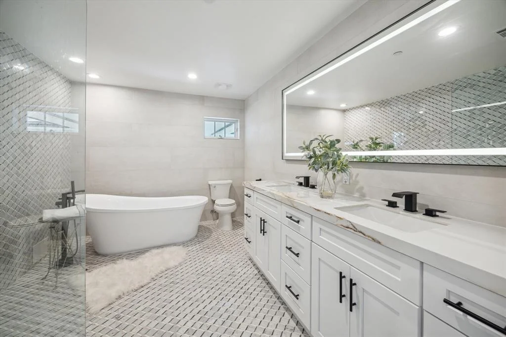 Photo of 8721 Westview Drive