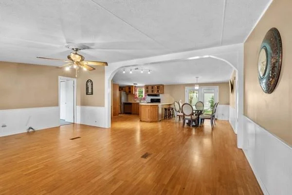 Photo of 388 Apple Grove