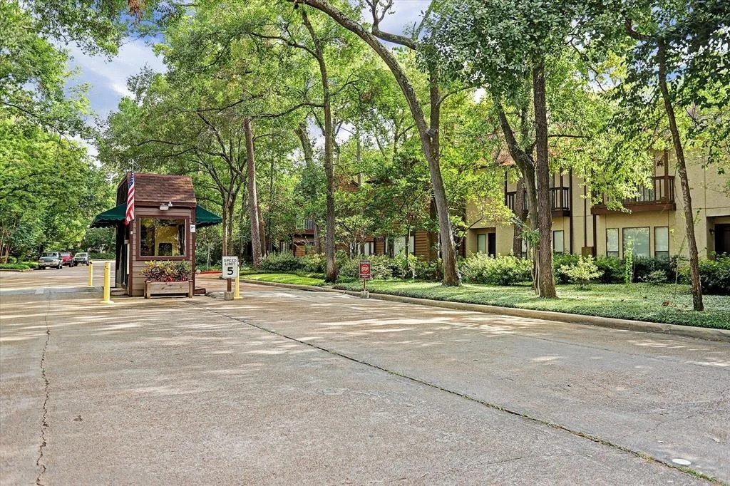 Photo of Unit 708 at 11711 Memorial Drive