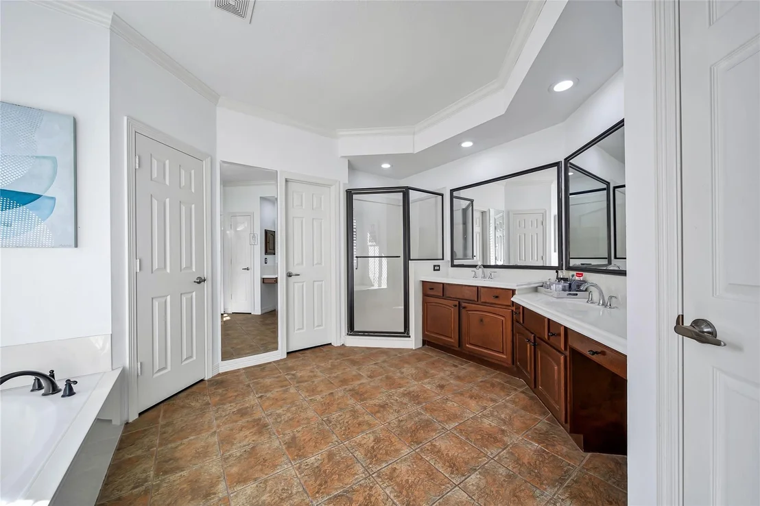 Photo of 15122 Windsdowne Lane