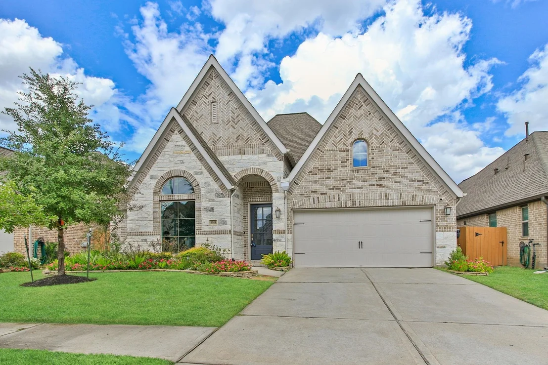 Photo of 4085 Emerson Cove Drive