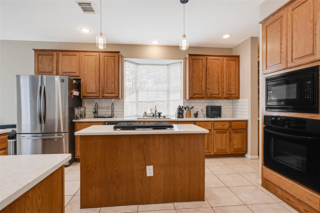 Photo of 1302 Blackthorne Drive