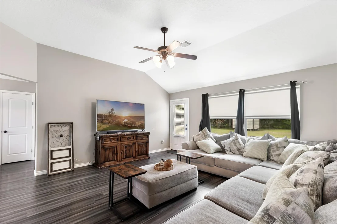 Photo of 1308 County Road 109