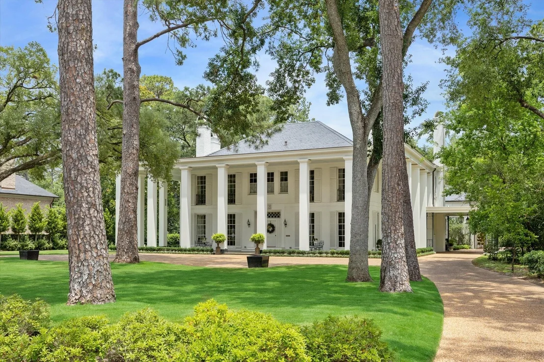 Photo of 4019 Inverness Drive