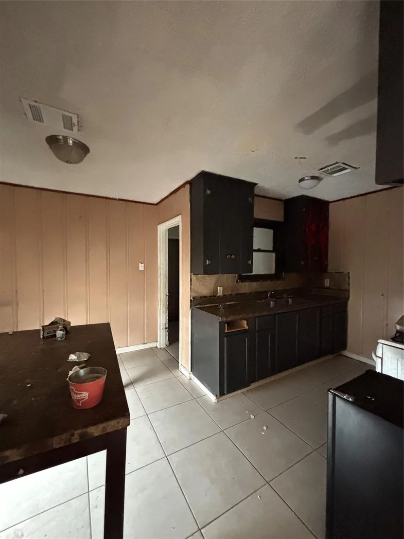 Photo of 439 Terminal Street