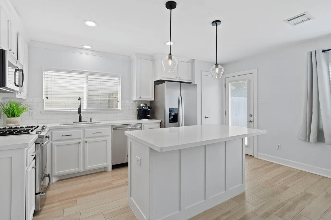 Photo of 5831 Silver Oak