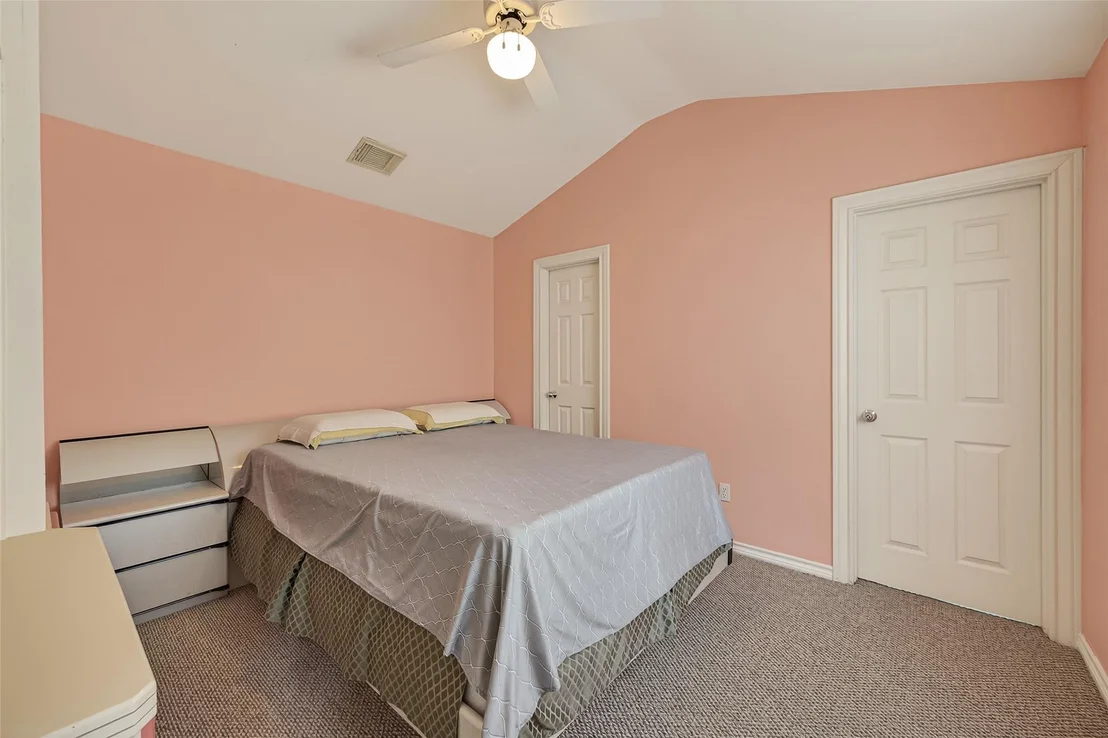 Photo of 5437 Loch Lomond Drive