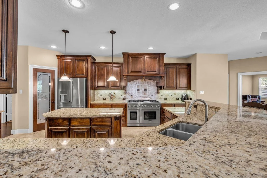 Photo of 16634 Savannah Drive