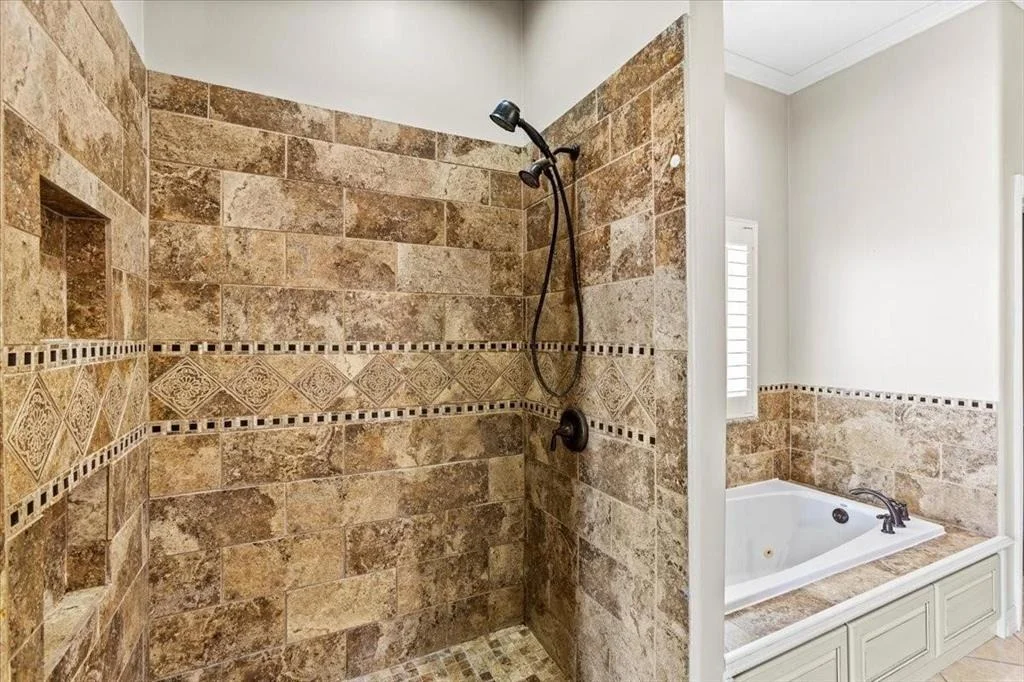Photo of 628 Frontier Drive