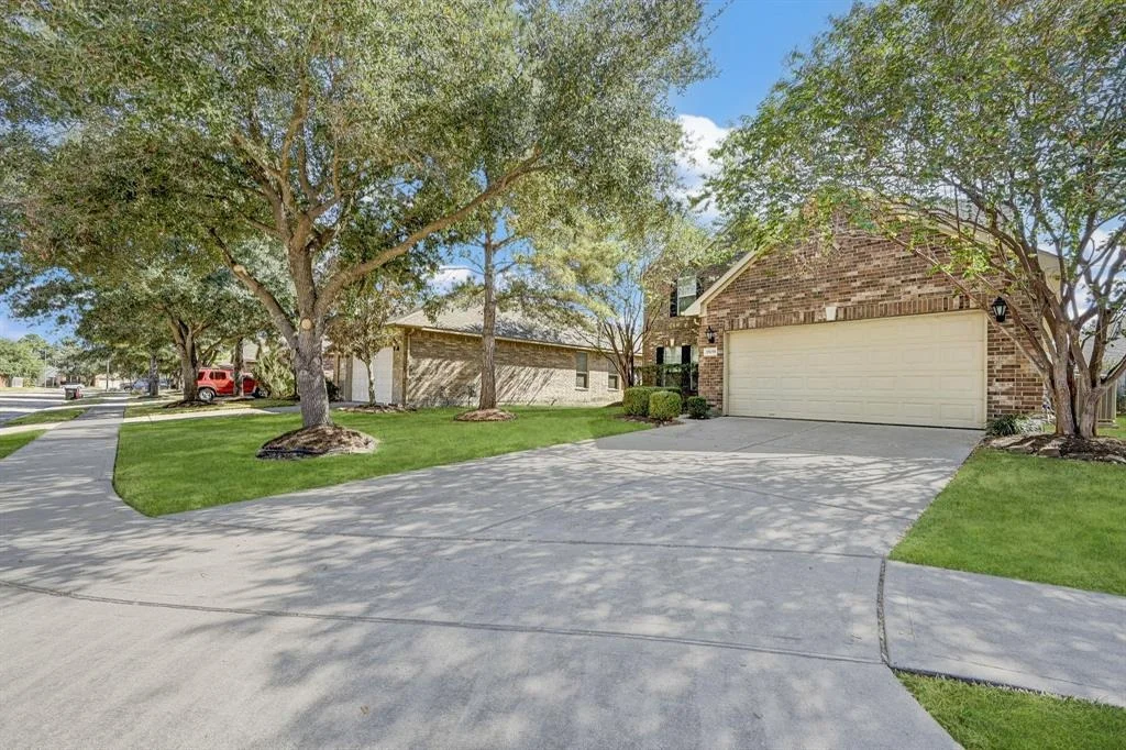 Photo of 25039 Lenora Drive